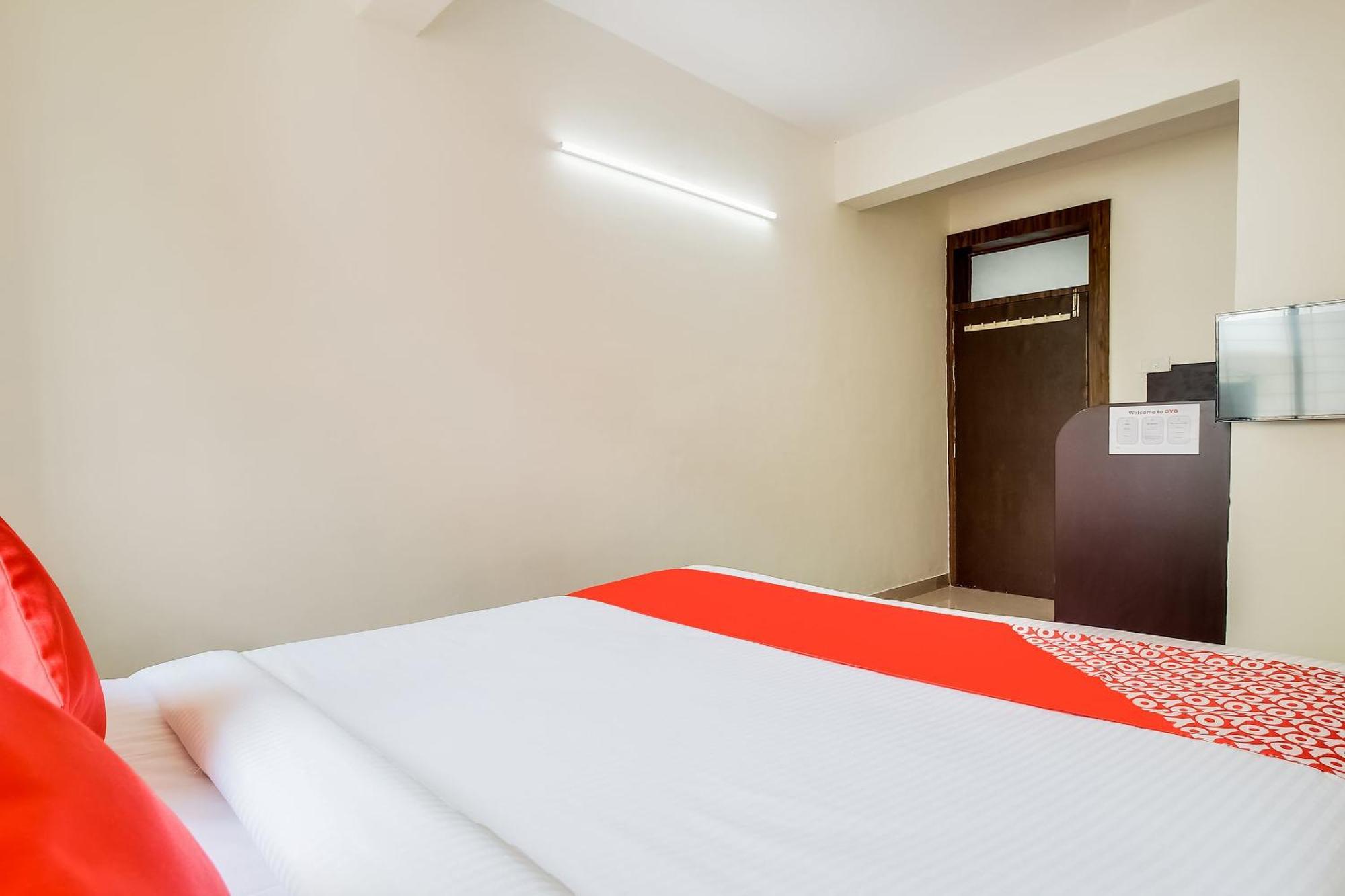 Hotel O Galaxy Near Inox Pune Eksteriør bilde