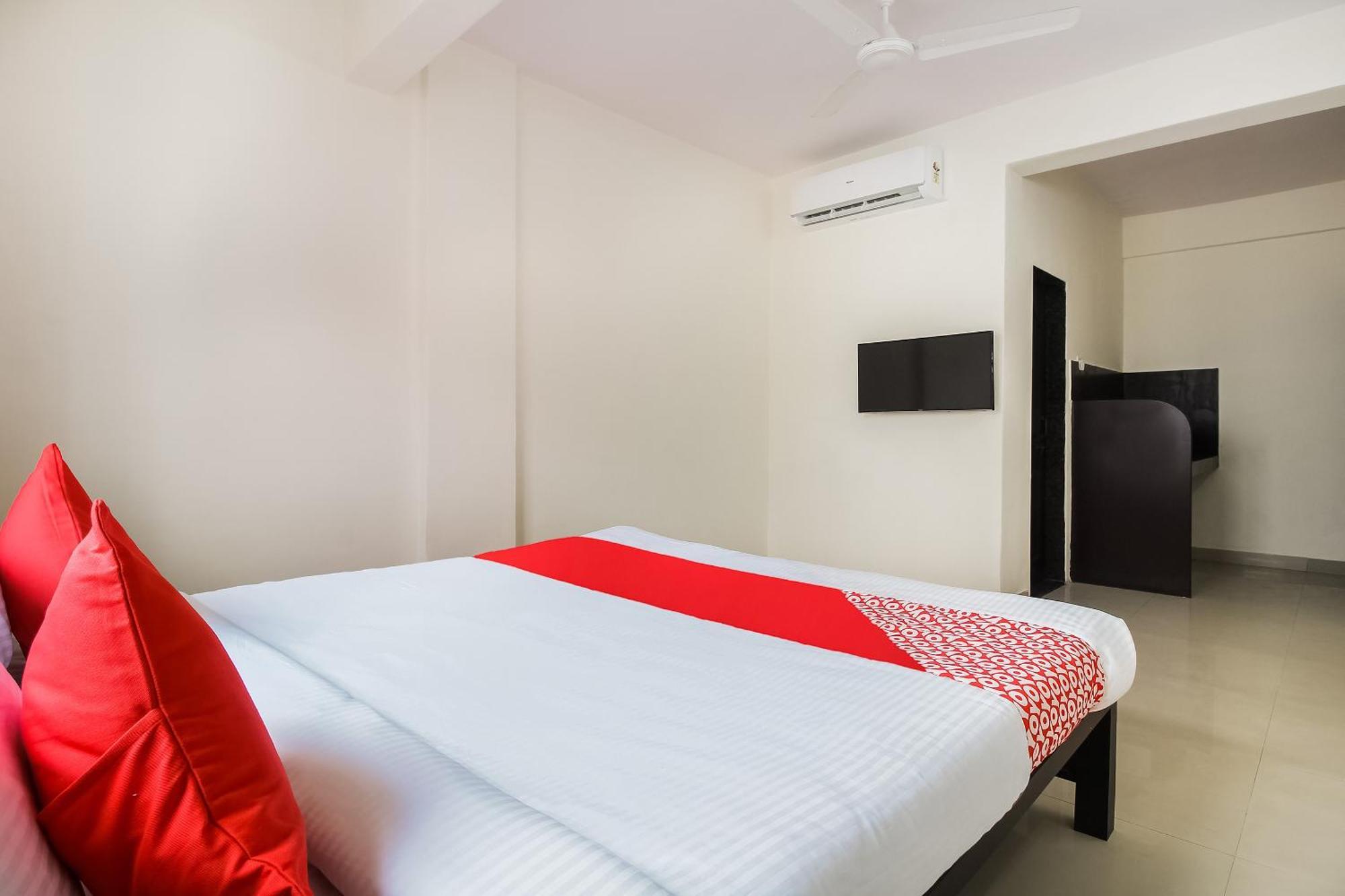 Hotel O Galaxy Near Inox Pune Eksteriør bilde